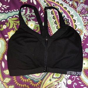 VICTORIA’S SECRET KNOCKOUT SPORTS BRA